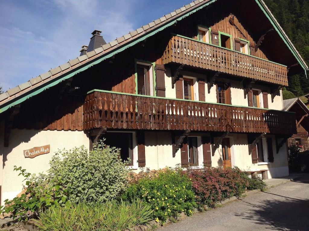 Spacious Ski Chalet In Traditional French Village, Sleeps 8, Four Star With Fibre Broadband Абонданс Экстерьер фото